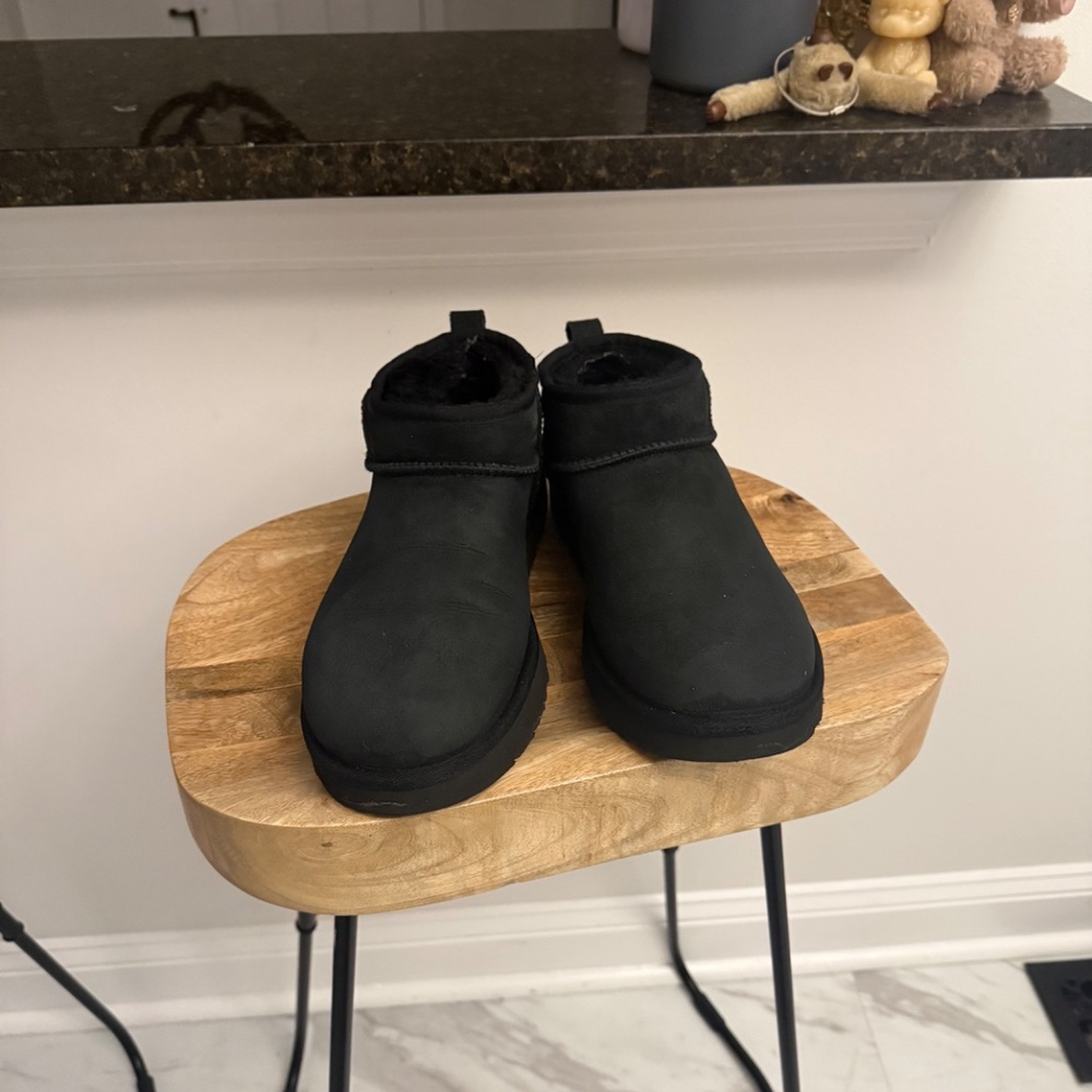 Ugg Women Boots Size 10 - Picture 7 of 7